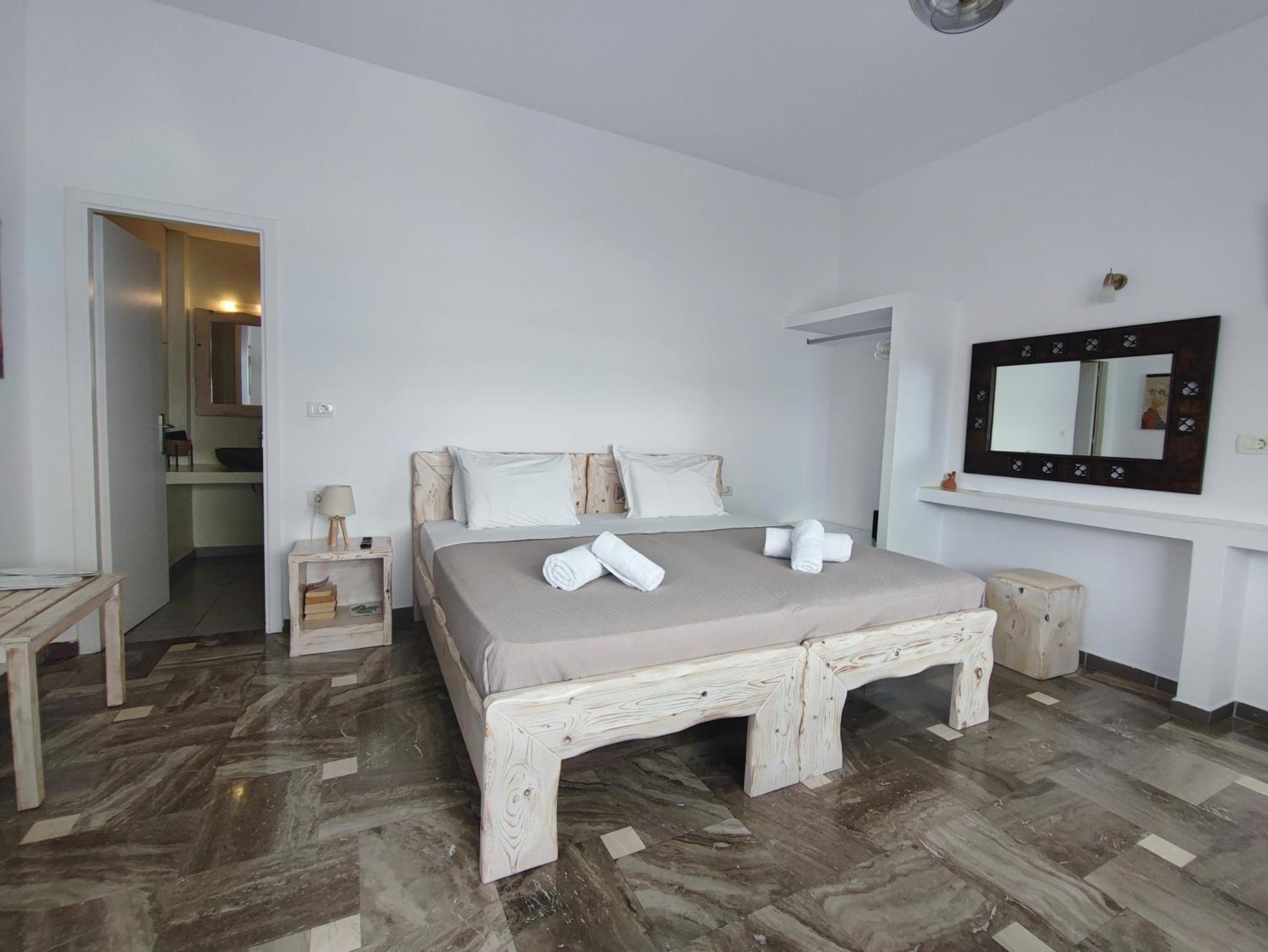 The Cliff Reflections - Adults Only Appartement Megalochori  Buitenkant foto