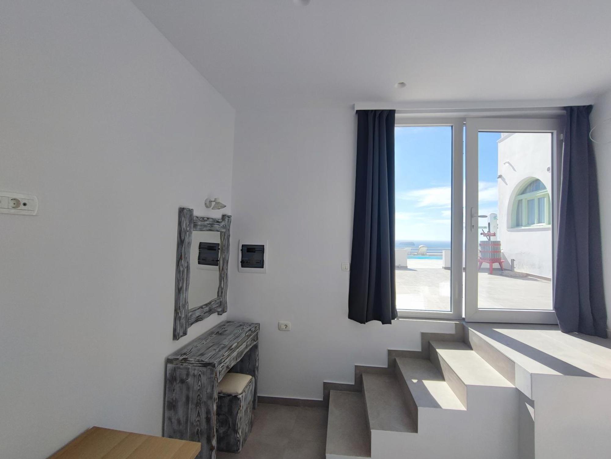 The Cliff Reflections - Adults Only Appartement Megalochori  Kamer foto